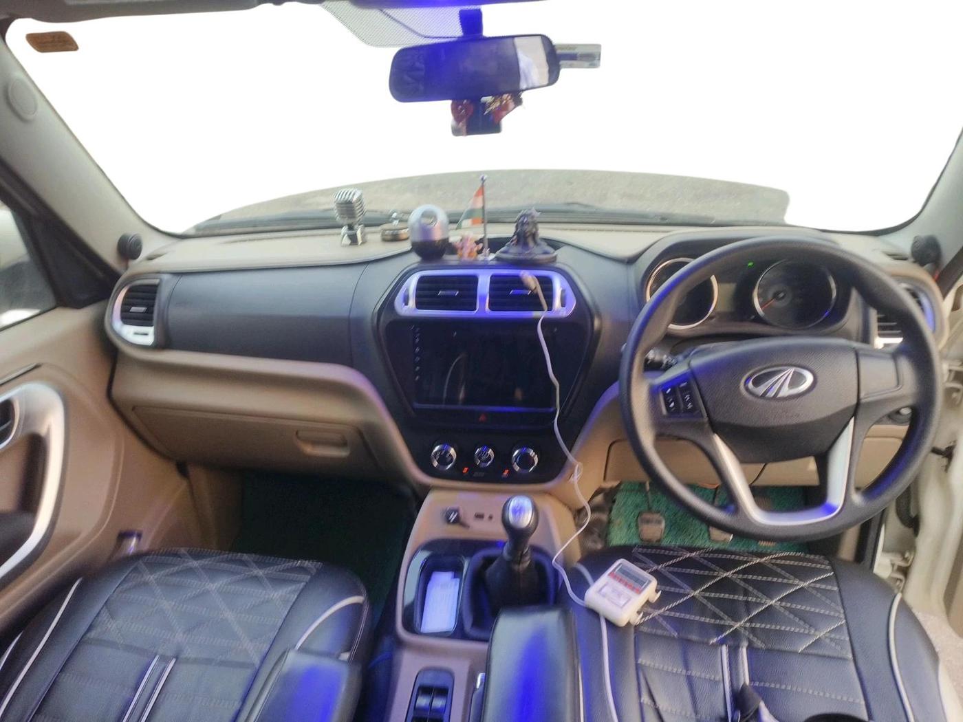 2019 Mahindra TUV 300 PLUS P8, Diesel, Manual, 1,38,442 km, interior