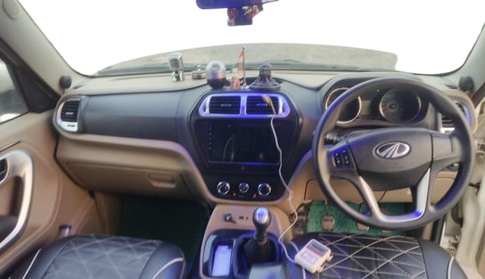 2019 Mahindra TUV 300 PLUS P8, Diesel, Manual, 1,38,442 km, interior