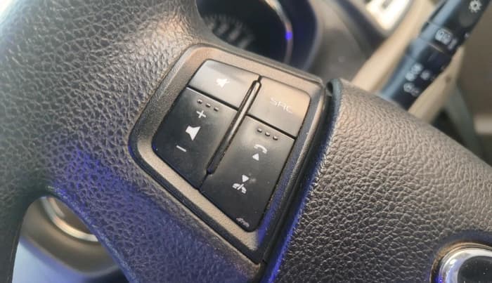 2019 Mahindra TUV 300 PLUS P8, Diesel, Manual, 1,38,442 km, interior