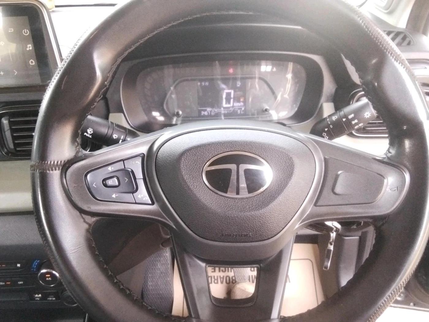 2025 Tata PUNCH Adventure Plus, Petrol, Manual, 34,671 km, interior