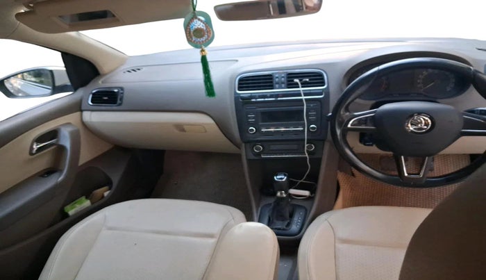 2016 Skoda Rapid 1.5 TDI CR ELEGANCE AT, Diesel, Automatic, 1,43,636 km, interior