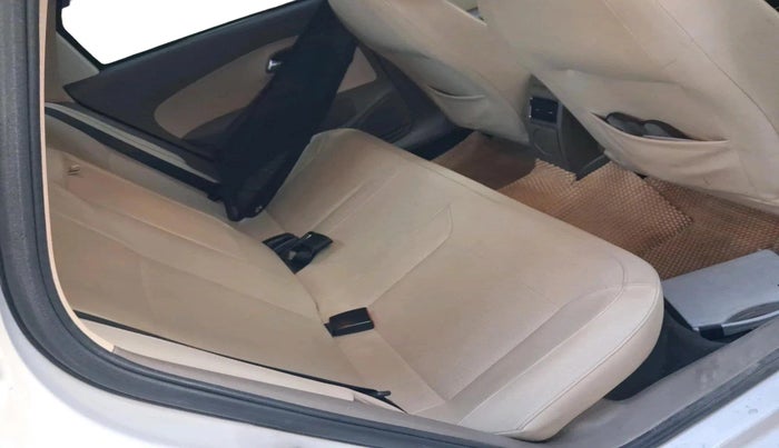 2016 Skoda Rapid 1.5 TDI CR ELEGANCE AT, Diesel, Automatic, 1,43,636 km, interior