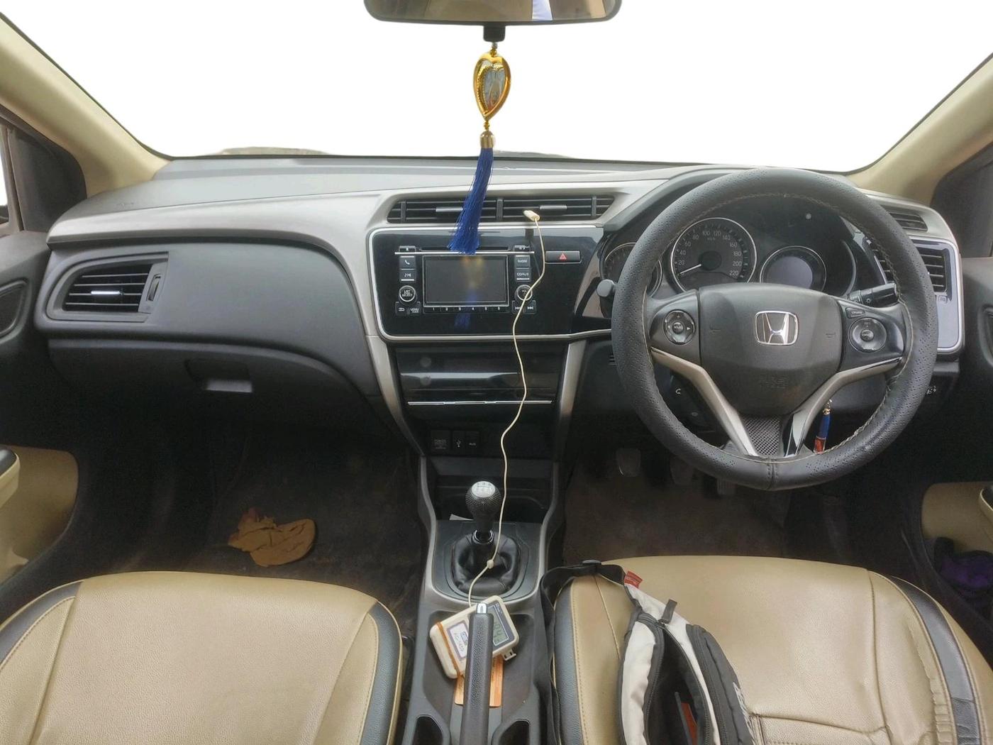 2016 Honda City 1.5L I-VTEC V MT, Petrol, Manual, 1,58,692 km, interior