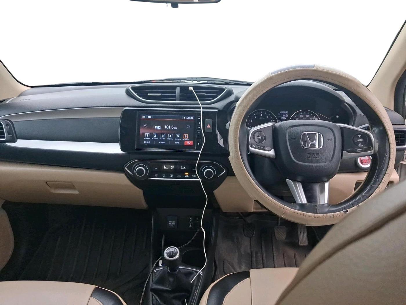 2021 Honda Amaze 1.2L I-VTEC VX, Petrol, Manual, 98,897 km, interior