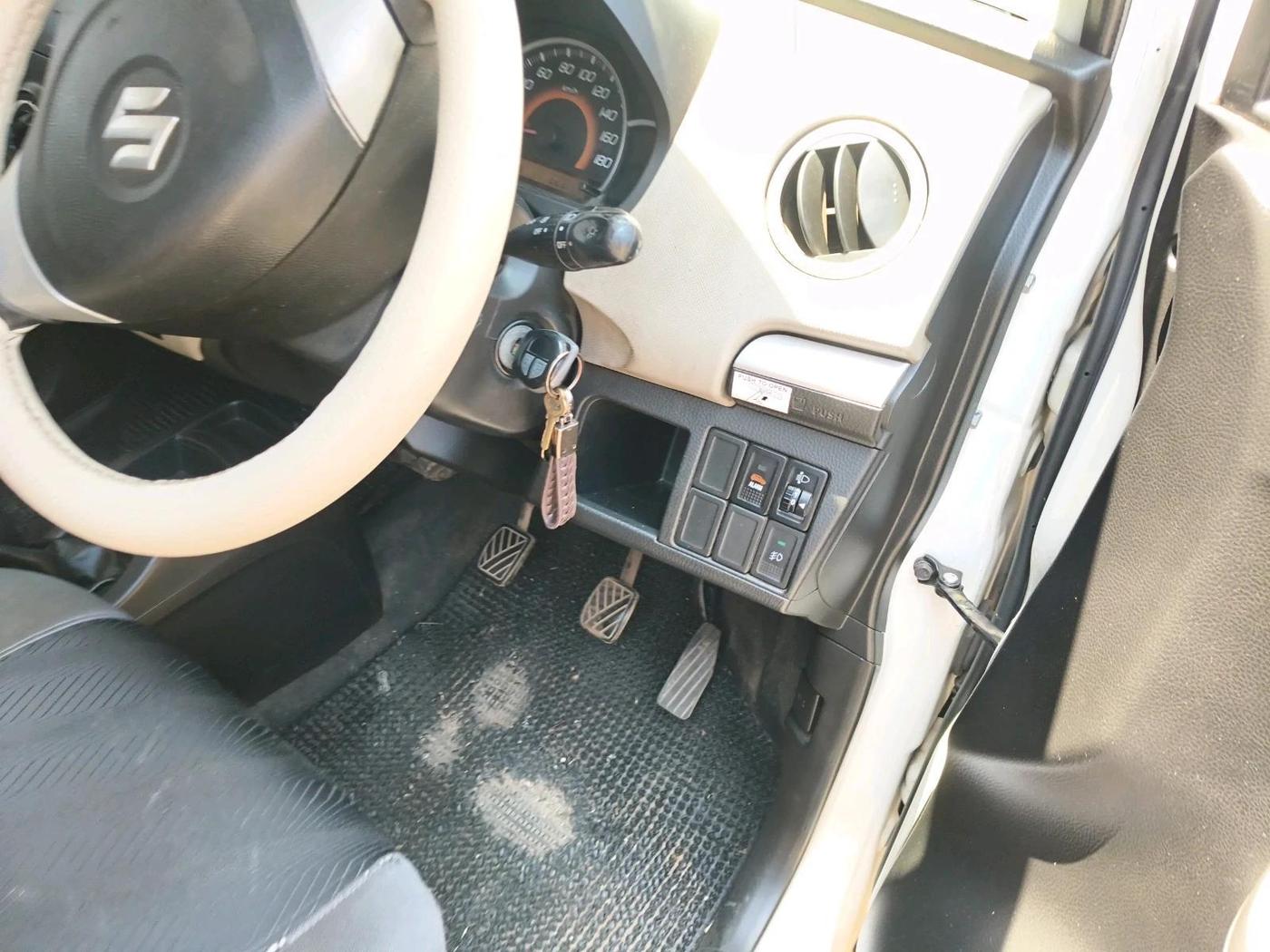 2016 Maruti Wagon R 1.0 VXI, Petrol, Manual, 62,817 km, interior