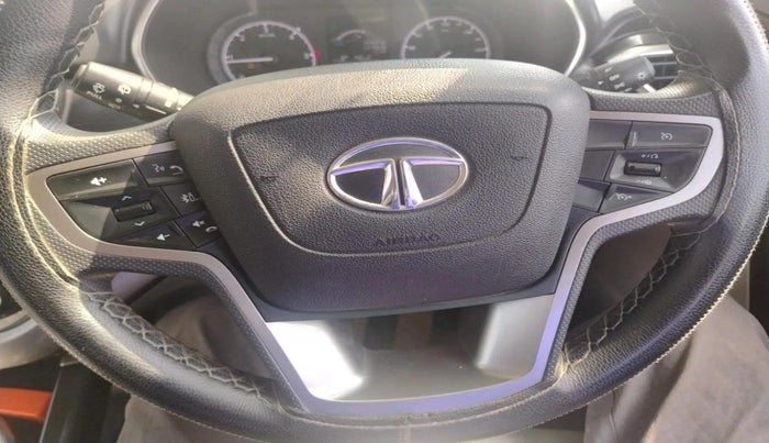 2021 Tata Safari XT, Diesel, Manual, 75,744 km, interior