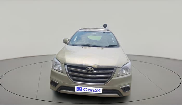 2012 Toyota Innova 2.5 GX 8 STR, Diesel, Manual, 1,96,913 km, exterior