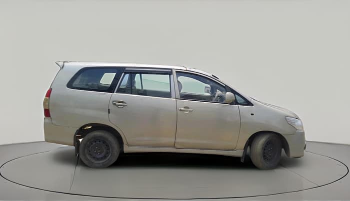 2012 Toyota Innova 2.5 GX 8 STR, Diesel, Manual, 1,96,913 km, exterior