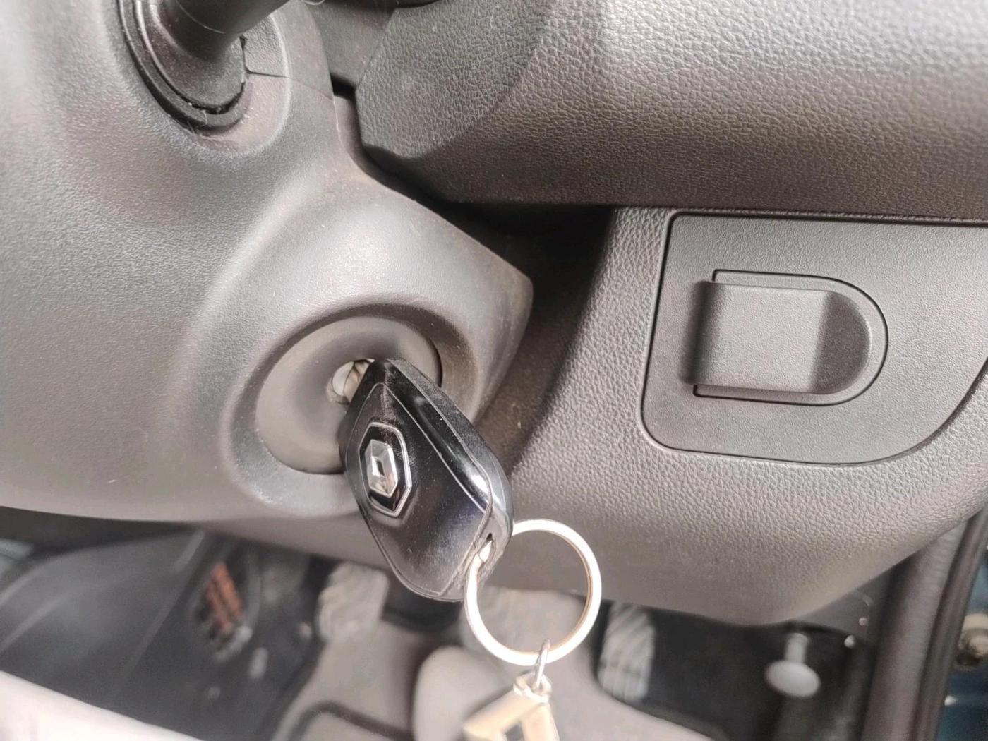 2021 Renault Kwid RXL, Petrol, Manual, 3,11,001 km, interior