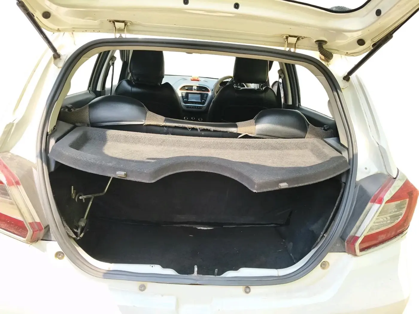 2018 Tata TIAGO NRG PETROL, Petrol, Manual, 74,098 km, exterior