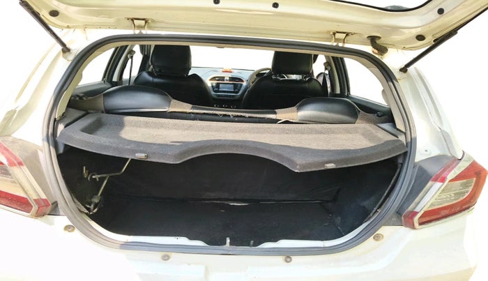 2018 Tata TIAGO NRG PETROL, Petrol, Manual, 74,098 km, exterior