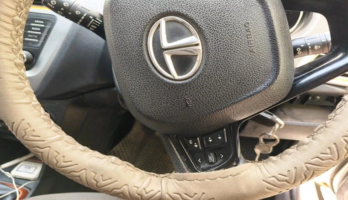 2018 Tata TIAGO NRG PETROL, Petrol, Manual, 74,098 km, interior