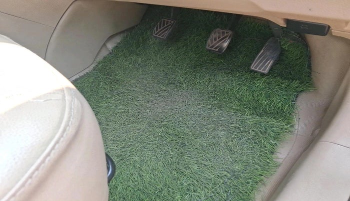 2013 Maruti Swift Dzire VXI, Petrol, Manual, 1,04,614 km, interior