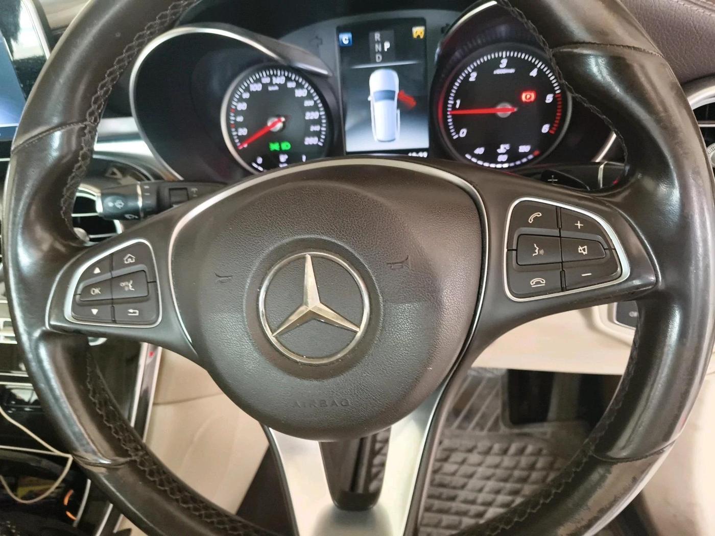 2017 Mercedes Benz GLC CLASS 220 D 4 MATIC, Diesel, Automatic, 77,367 km, interior
