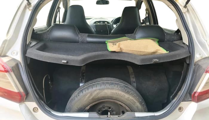2017 Tata Tiago XM PETROL, CNG, Manual, 97,968 km, exterior