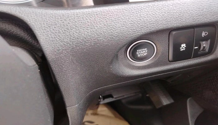 2022 Hyundai Creta SX EXECUTIVE 1.5 PETROL, Petrol, Manual, 33,991 km, interior