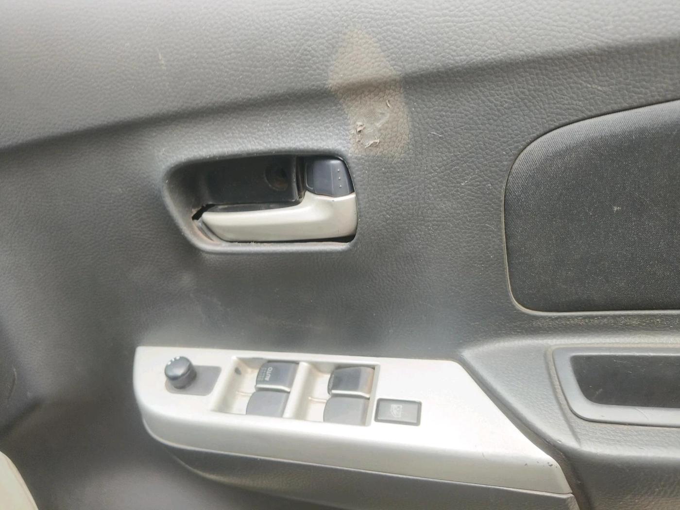 2011 Maruti Wagon R 1.0 VXI, Petrol, Manual, 1,56,257 km, interior