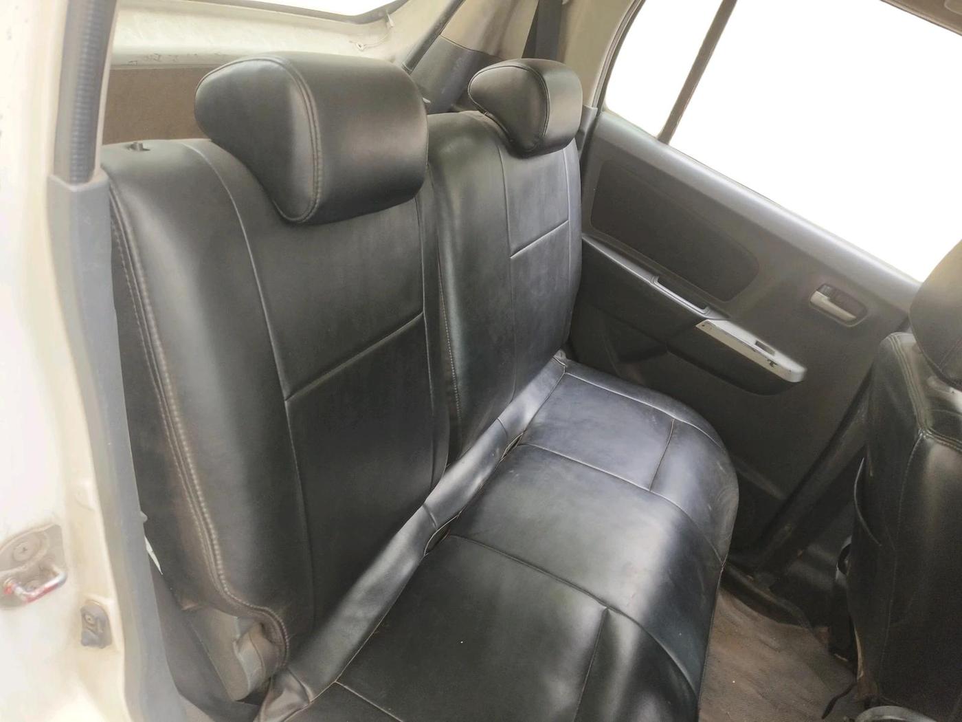 2011 Maruti Wagon R 1.0 VXI, Petrol, Manual, 1,56,257 km, interior