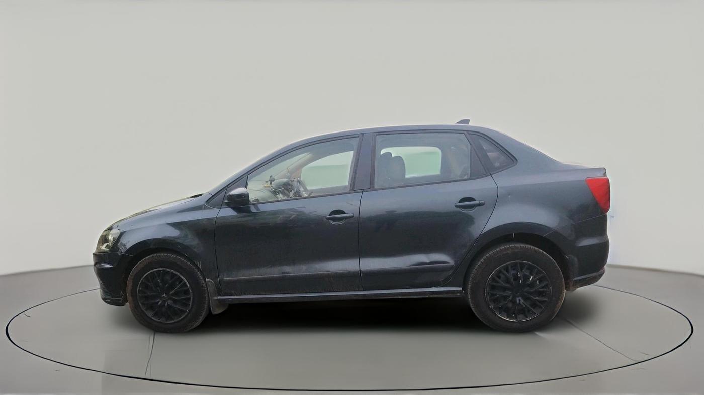 2017 Volkswagen Ameo COMFORTLINE 1.5L, Diesel, Manual, 1,60,199 km, exterior