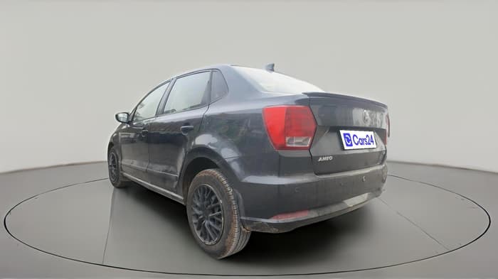 2017 Volkswagen Ameo COMFORTLINE 1.5L, Diesel, Manual, 1,60,199 km, exterior