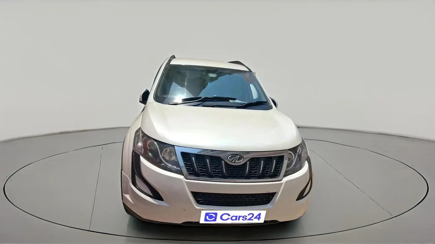 2016 Mahindra XUV500 W6, Diesel, Manual, 1,38,325 km, exterior