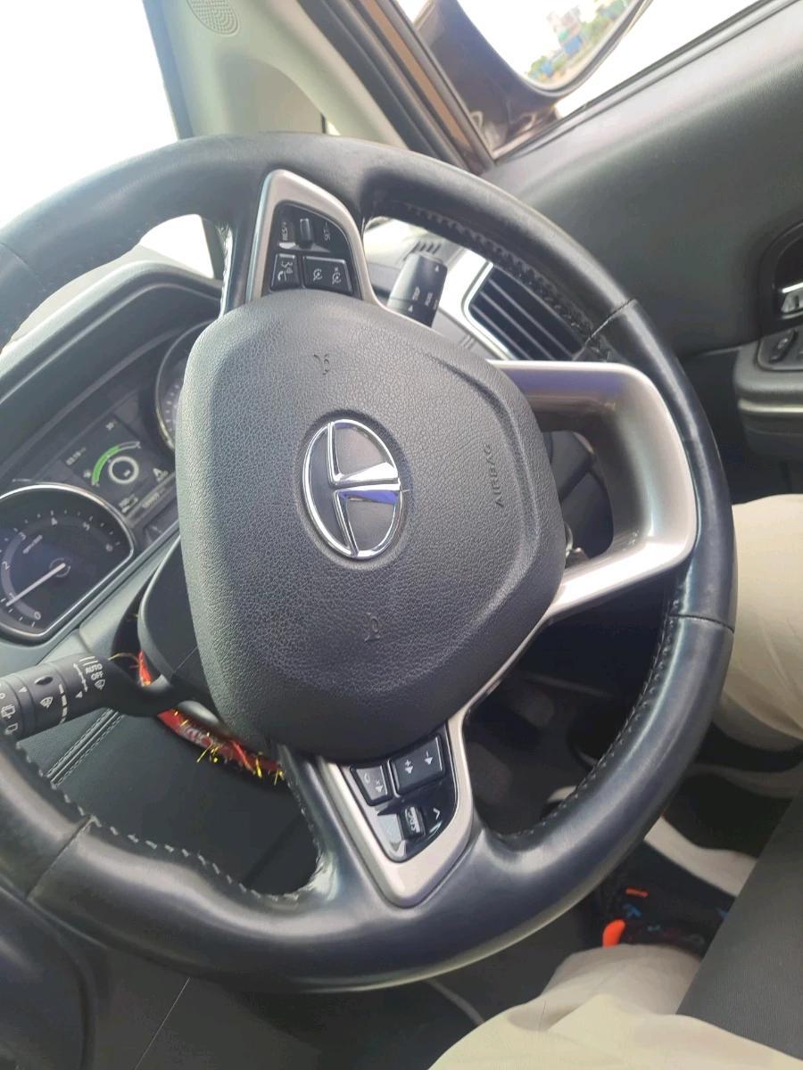 2019 Tata Hexa XM PLUS 4X2 7 STR, Diesel, Manual, 1,89,909 km, interior