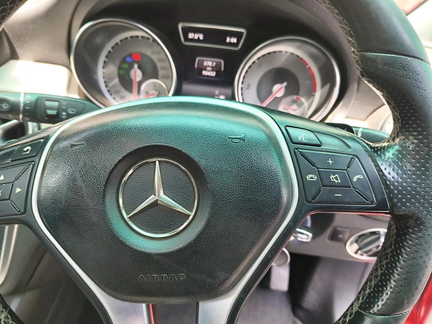 2015 Mercedes Benz GLA Class 200 CDI SPORT, Diesel, Automatic, 90,453 km, interior