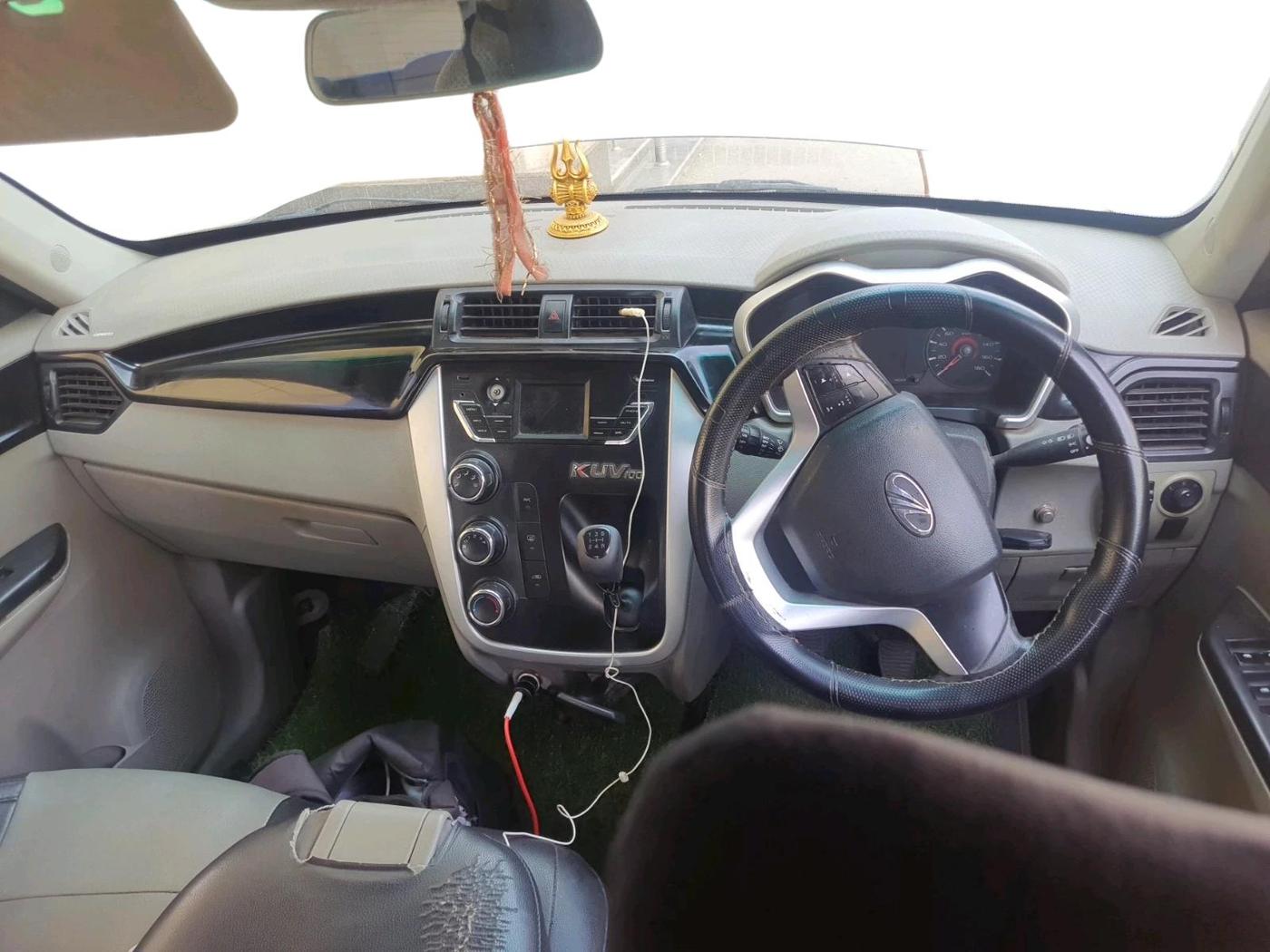 2016 Mahindra Kuv100 K6 PLUS 6 STR, Petrol, Manual, 1,17,478 km, interior