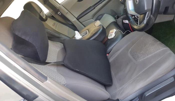 2016 Mahindra Kuv100 K6 PLUS 6 STR, Petrol, Manual, 1,17,478 km, interior