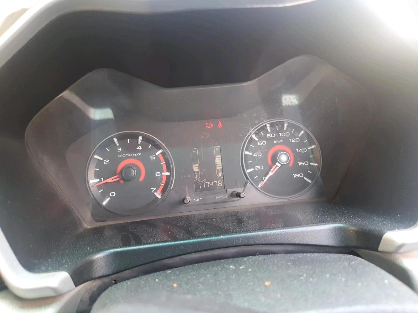 2016 Mahindra Kuv100 K6 PLUS 6 STR, Petrol, Manual, 1,17,478 km, interior