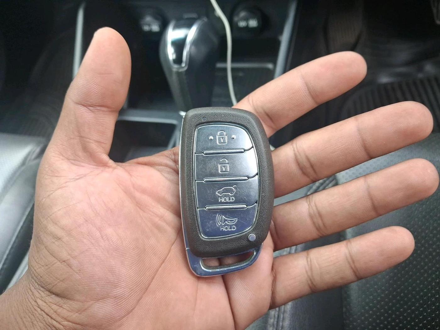 2022 Hyundai Tucson GLS 2WD AT DIESEL, Diesel, Automatic, 81,819 km, interior