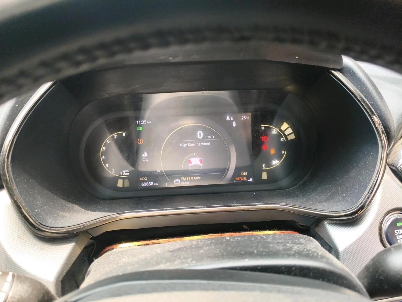 2023 Tata Safari XZ PLUS DARK EDITION, Diesel, Manual, 69,858 km, interior