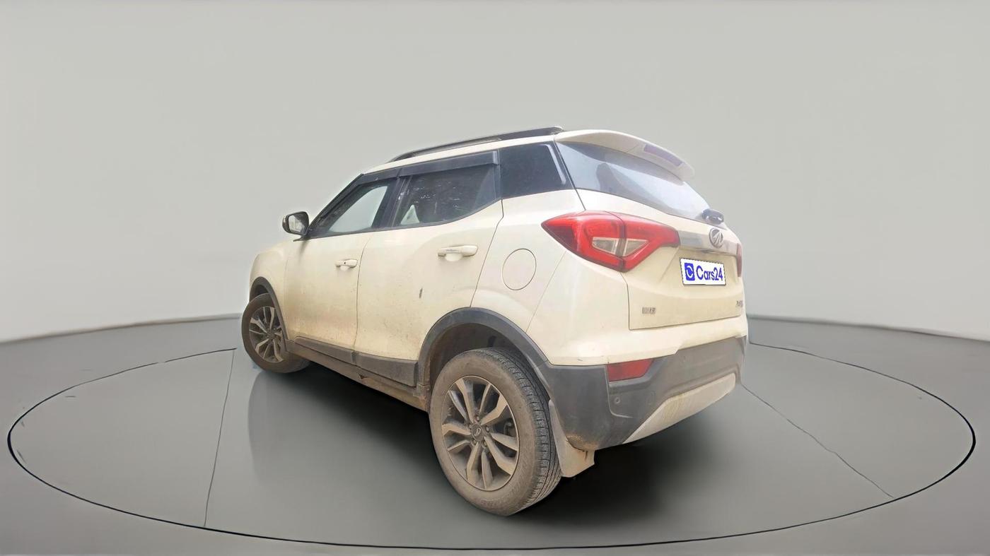 2019 Mahindra XUV300 W8 (O) 1.2 PETROL, Petrol, Manual, 1,26,424 km, exterior