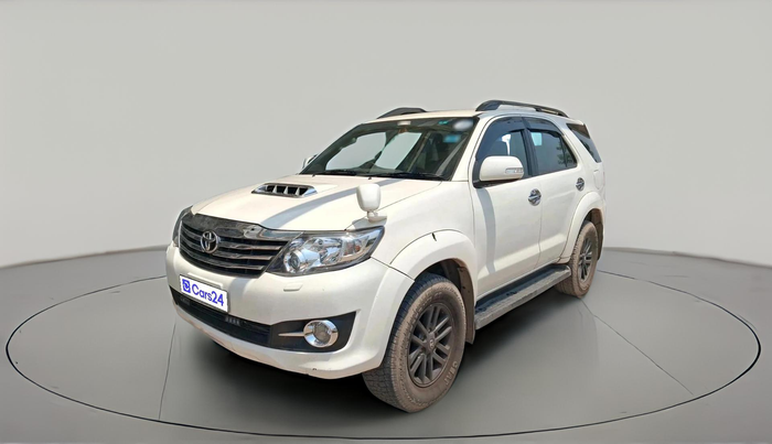 2015 Toyota Fortuner 3.0 4X2 AT, Diesel, Automatic, 82,321 km, exterior