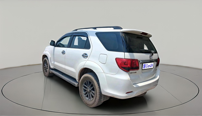 2015 Toyota Fortuner 3.0 4X2 AT, Diesel, Automatic, 82,321 km, exterior