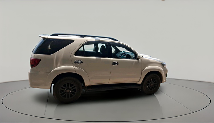 2015 Toyota Fortuner 3.0 4X2 AT, Diesel, Automatic, 82,321 km, exterior