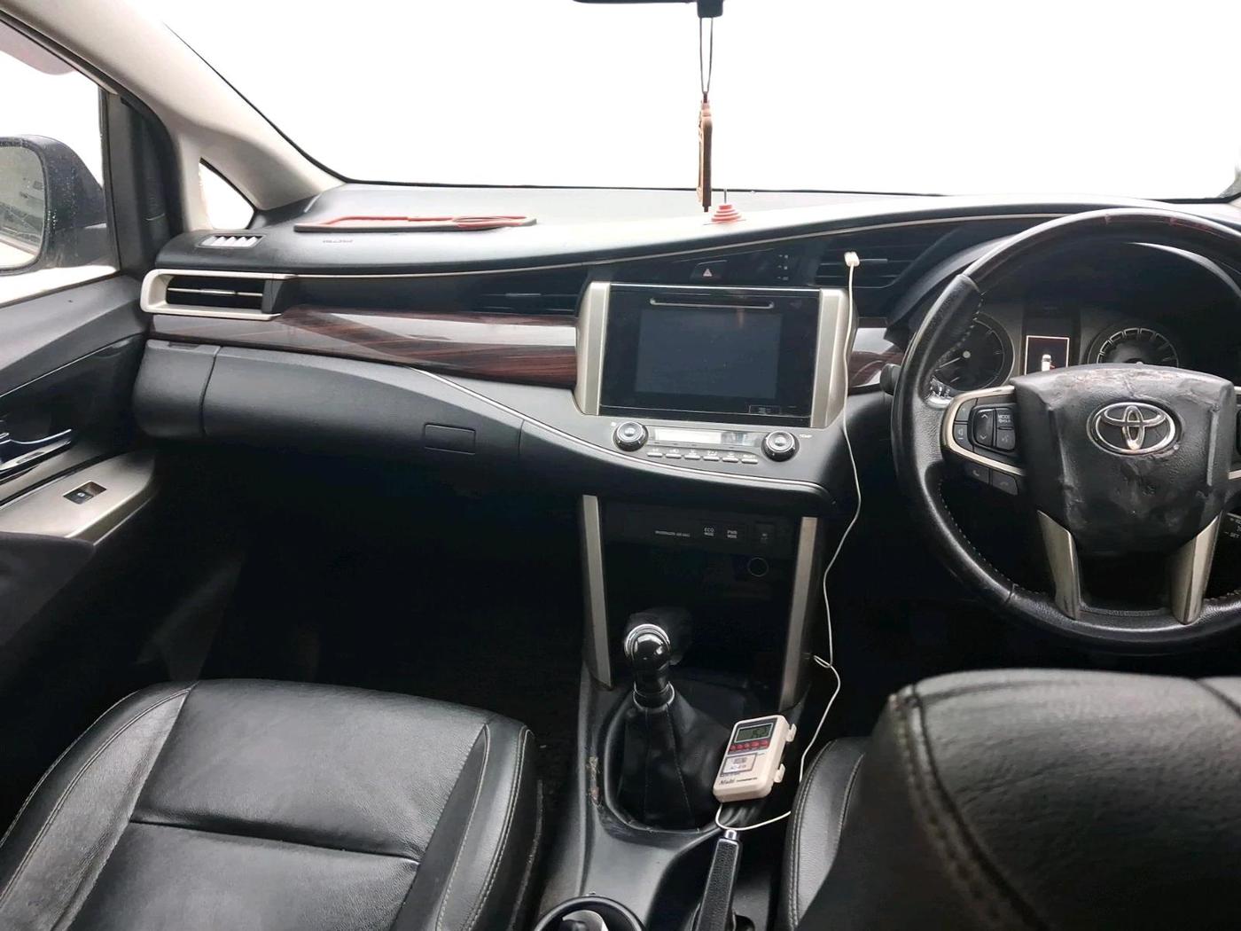 2017 Toyota Innova Crysta 2.4 ZX 7 STR, Diesel, Manual, 1,52,550 km, interior