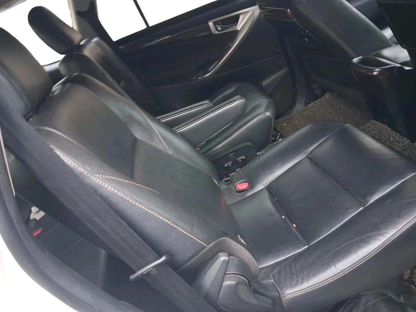 2017 Toyota Innova Crysta 2.4 ZX 7 STR, Diesel, Manual, 1,52,550 km, interior