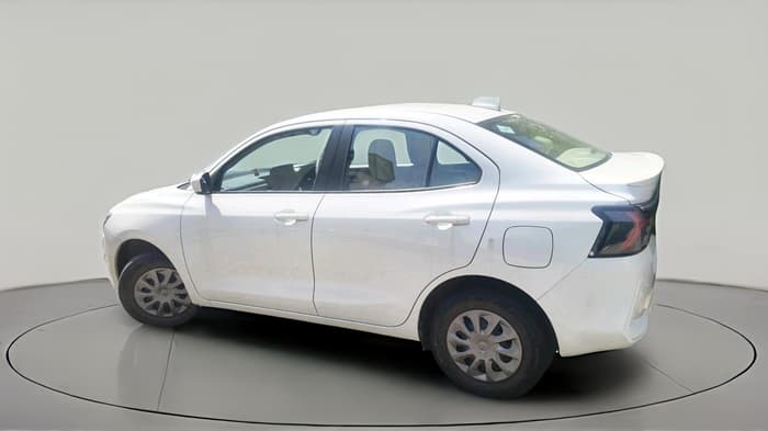 2026 Maruti Dzire VXi CNG, CNG, Manual, 15,329 km, exterior