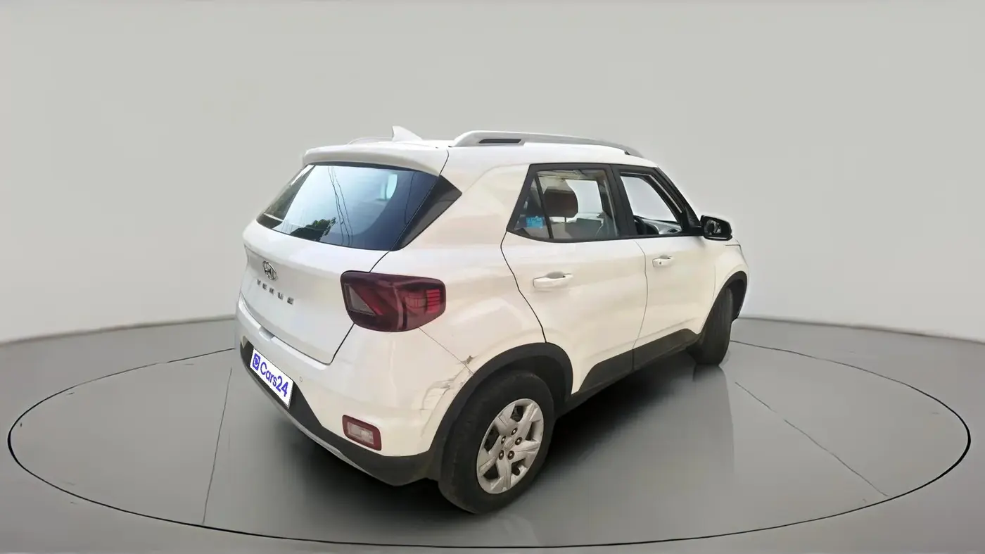 2022 Hyundai VENUE S+ 1.2, Petrol, Manual, 33,812 km, exterior