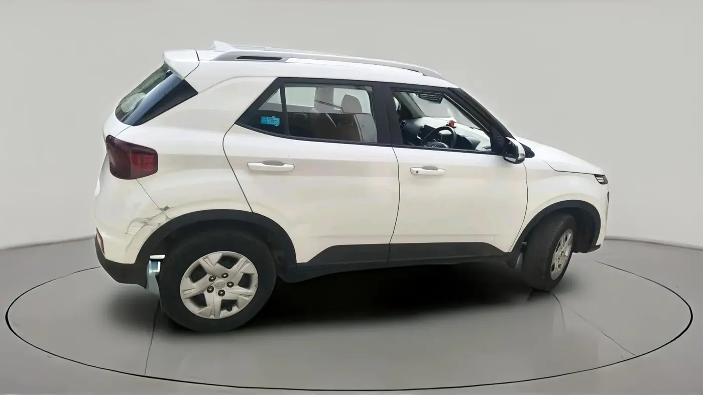 2022 Hyundai VENUE S+ 1.2, Petrol, Manual, 33,812 km, exterior