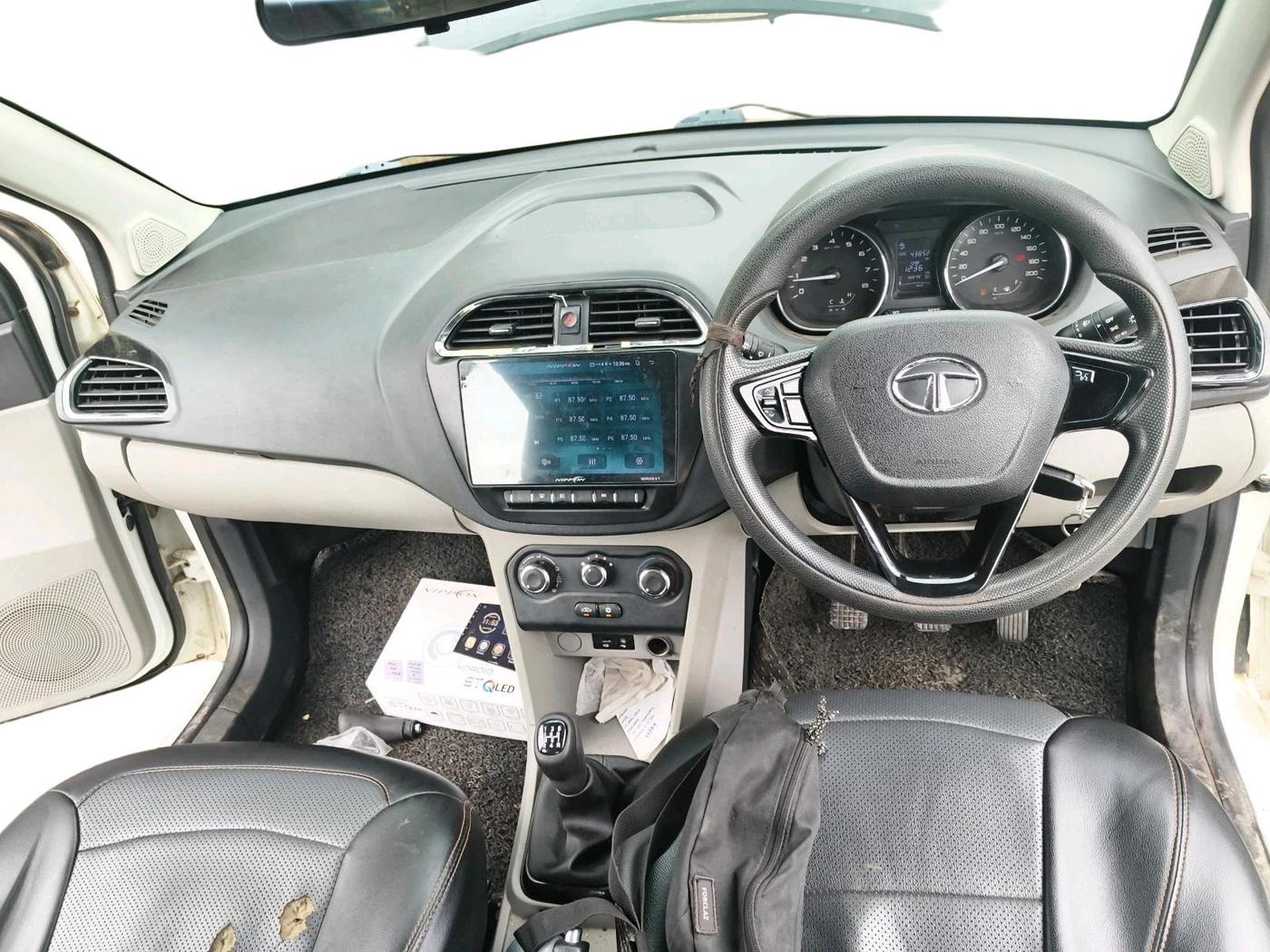 2018 Tata Tiago XZ PETROL, Petrol, Manual, 43,852 km, interior
