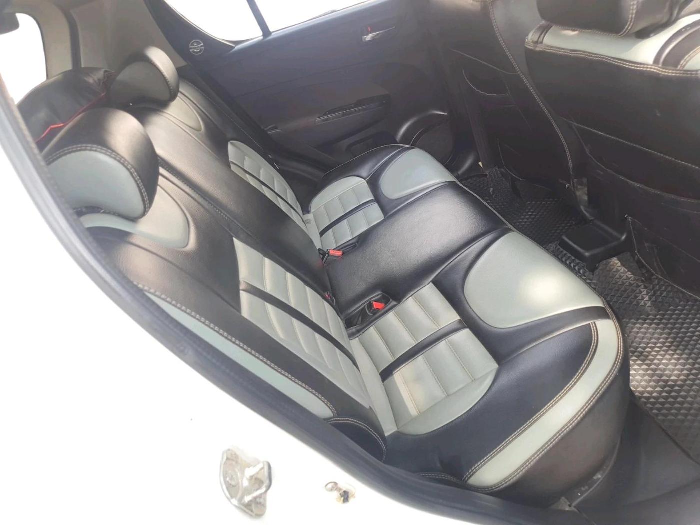 2017 Maruti Swift VDI (O), Diesel, Manual, 76,000 km, interior