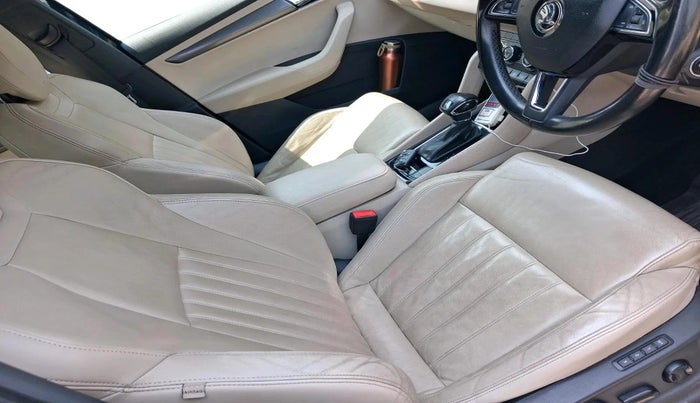 2020 Skoda Karoq STYLE 1.5 TSI AT, Petrol, Automatic, 82,584 km, interior