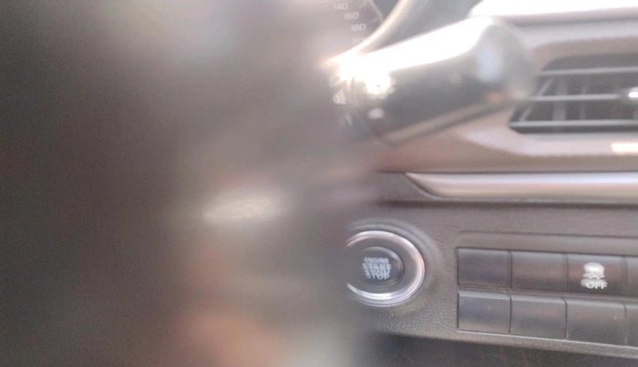 2023 Maruti BREZZA ZXI AT SMART HYBRID, Petrol, Automatic, 34,078 km, interior