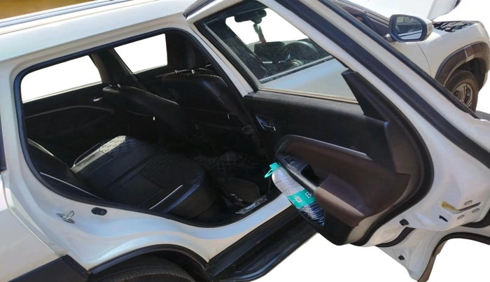 2023 Maruti BREZZA ZXI AT SMART HYBRID, Petrol, Automatic, 34,078 km, interior