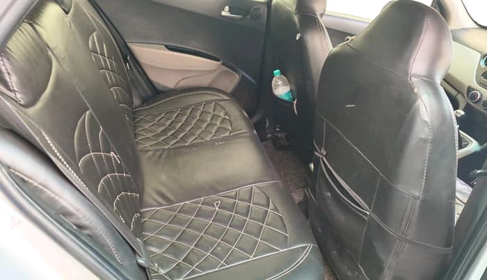 2014 Hyundai Grand i10 SPORTZ 1.2 KAPPA VTVT, Petrol, Manual, 1,03,362 km, interior