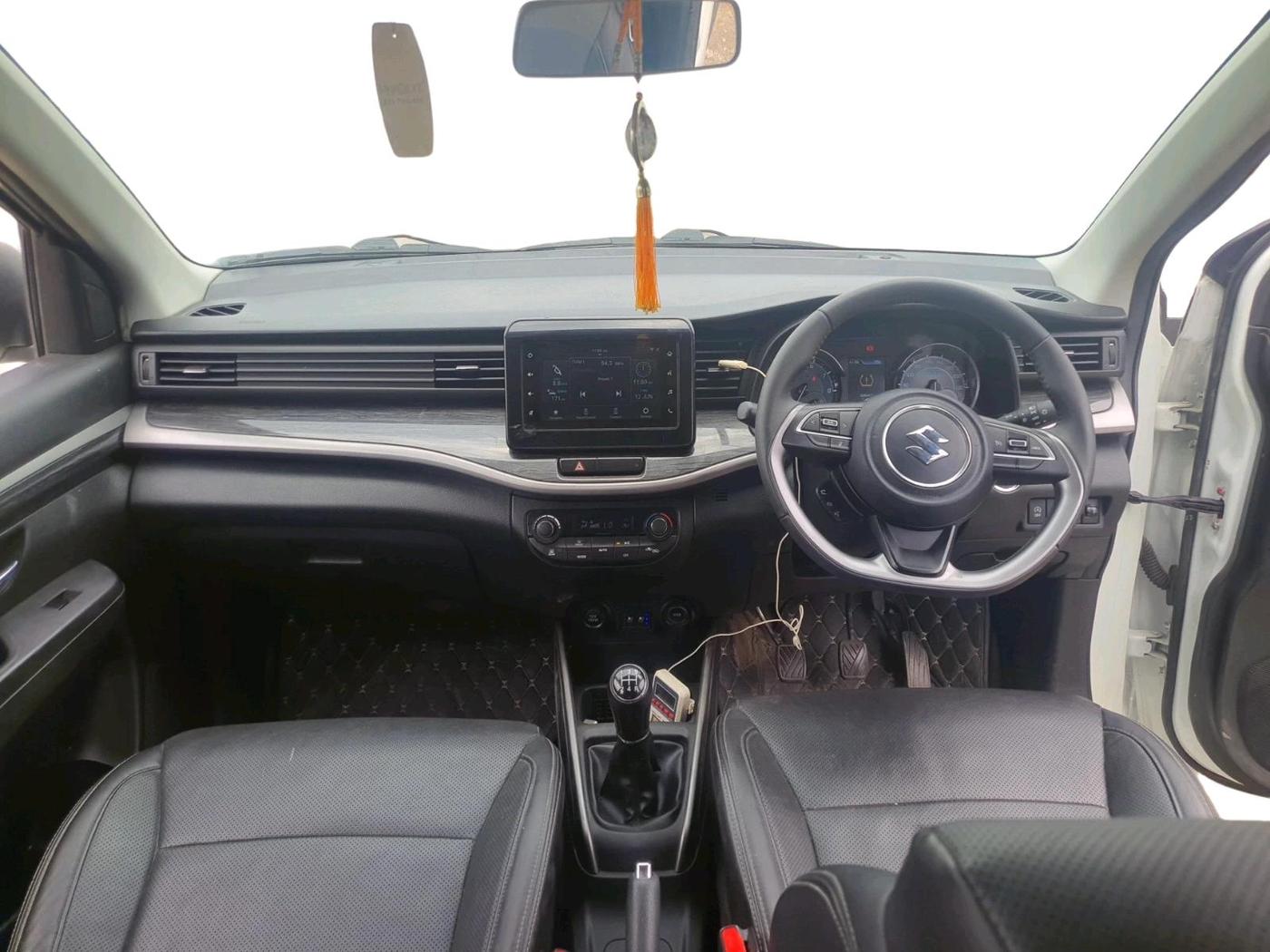 2022 Maruti XL6 ALPHA PLUS MT, Petrol, Manual, 1,27,723 km, interior