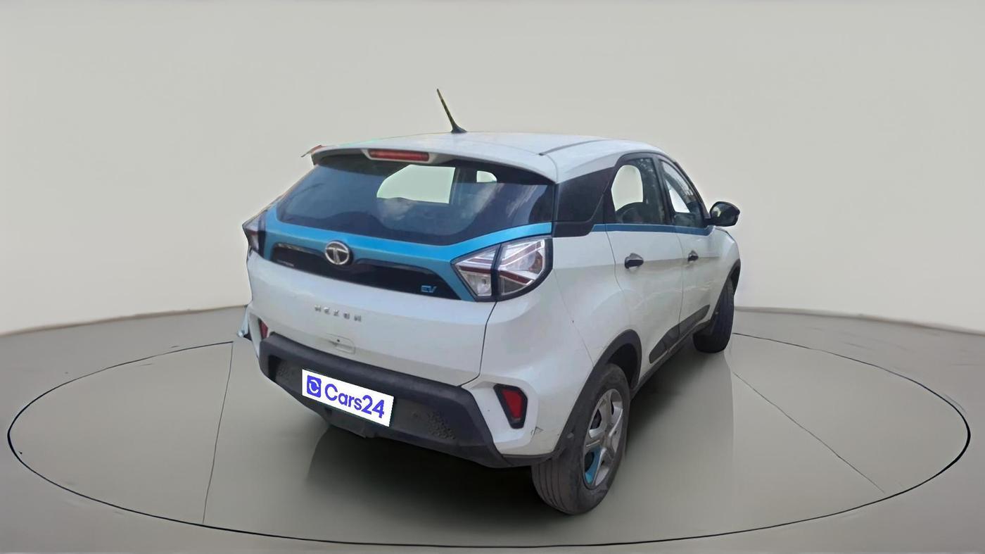 2022 Tata NEXON EV XM, Electric, Automatic, 1,41,599 km, exterior