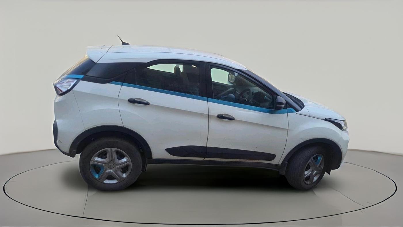 2022 Tata NEXON EV XM, Electric, Automatic, 1,41,599 km, exterior